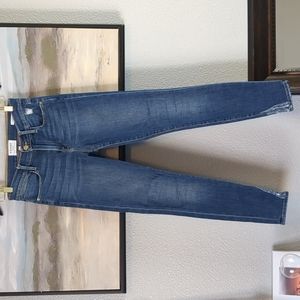 Frame Denim Le High Skinny in Redgrave featuring Distressed Hem Size 26